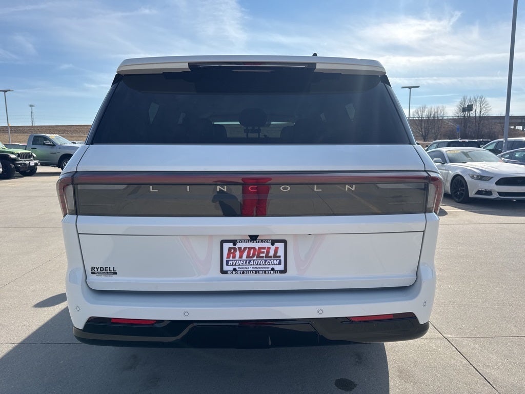 2026 Lincoln Navigator Premiere L