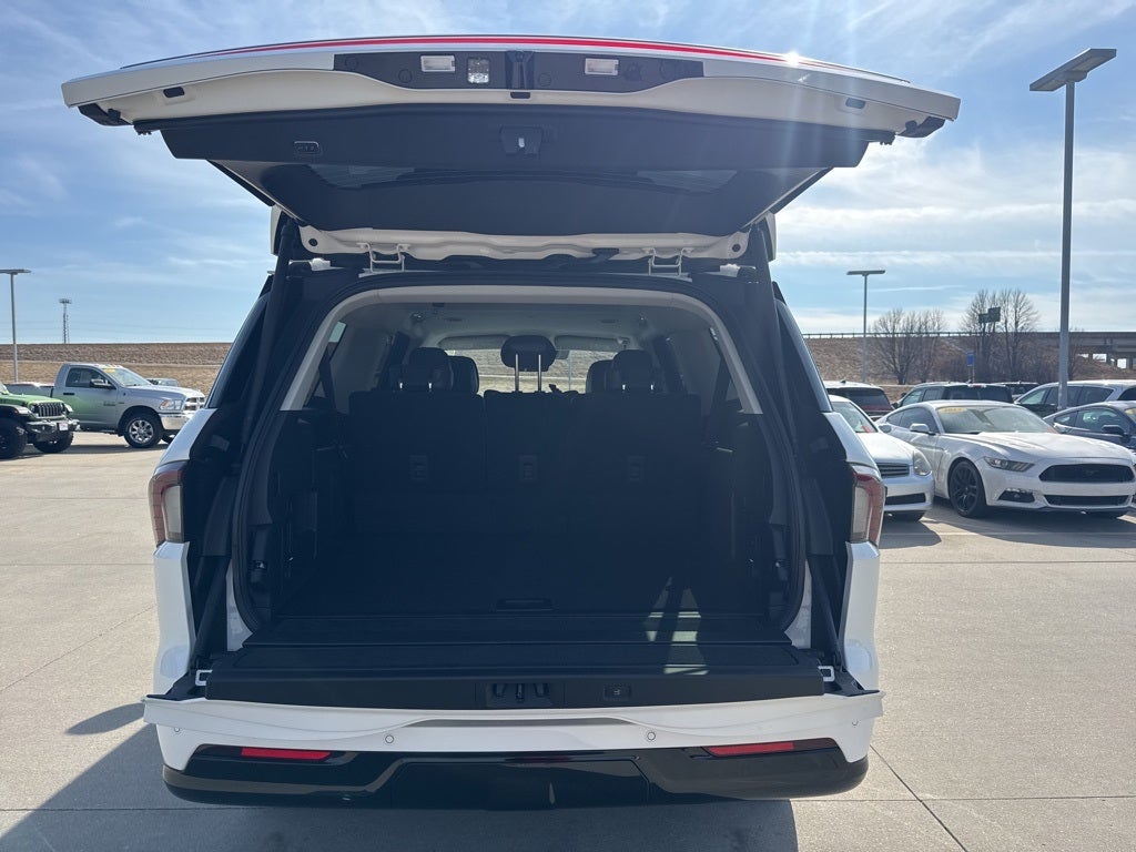 2026 Lincoln Navigator Premiere L