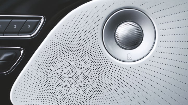 A stylish speaker cover of a 2024 Lincoln Aviator® SUV is shown | Rydell Lincoln in Independence IA