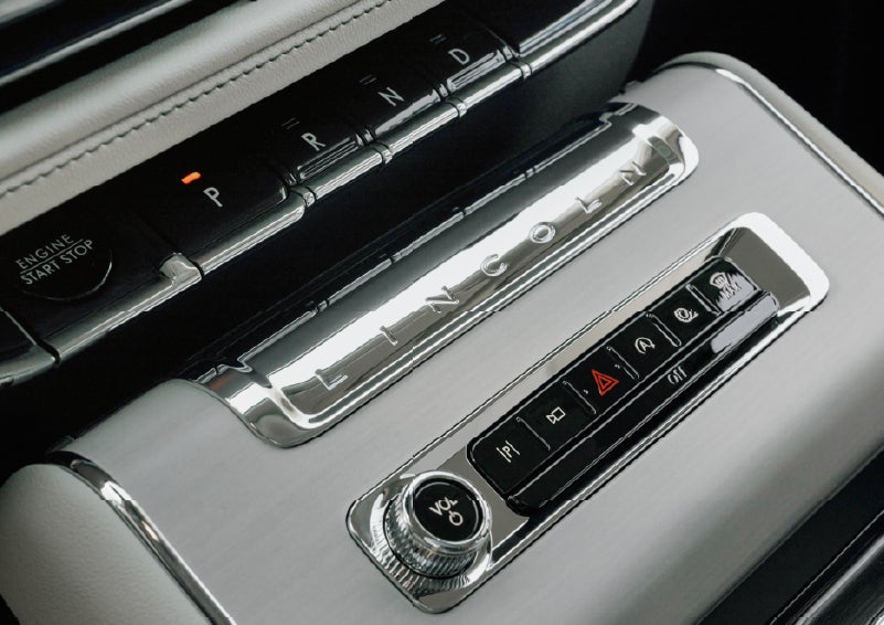 The piano key gear selector of a 2027 Lincoln Aviator® Back Label™ SUV. | Rydell Lincoln in Independence IA